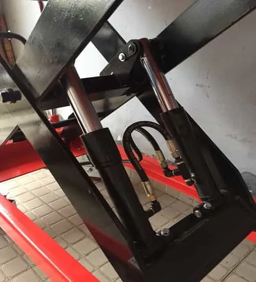 Sản phẩm xe nang mat ban 1.5 tan TT1500 1M — Xe Nâng Tay Quỳnh Vy - Công Ty TNHH Công Nghiệp Quỳnh Vy — MST 0314901527