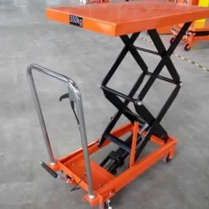 Sản phẩm xe nang mat ban TT350 300x300 — Xe Nâng Tay Quỳnh Vy - Công Ty TNHH Công Nghiệp Quỳnh Vy — MST 0314901527