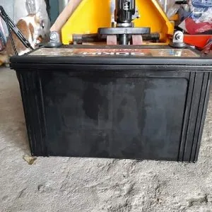 Sản phẩm binh ac quy 12V 120ah 300x300 — Xe Nâng Tay Quỳnh Vy - Công Ty TNHH Công Nghiệp Quỳnh Vy — MST 0314901527