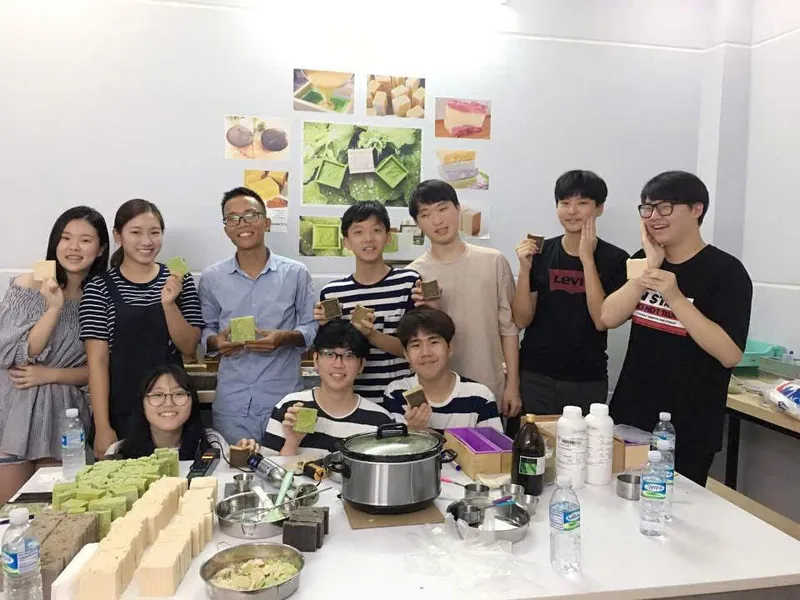 Sản phẩm z6568583171270_0afc2ab67495bf461952fac135309469 — Công Ty TNHH COCOSAVON — MST 0314920047