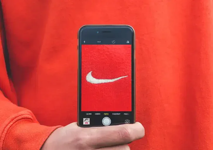 Sản phẩm chien luoc phan phoi cua nike va 4 bai hoc dat gia 4 725x510 — Xây Dựng Thương Hiệu Vũ Digital - Công Ty TNHH Vũ Digital — MST 0315041024