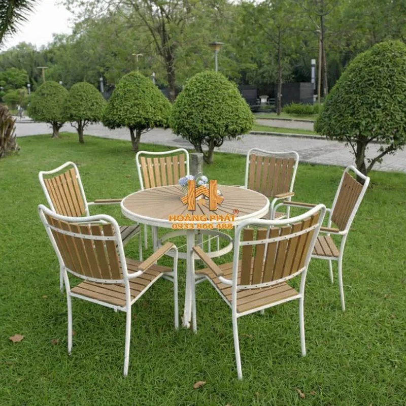 Sản phẩm Bo ban ghe Composite hinh tron phu hop cho khong gian san vuon nha hang cafe hp946 800x800 — Sàn Gỗ Hoàng Phát - Công Ty TNHH Thương Mại Sản Xuất Trang Trí Nội Thất Hoàng
Phát — MST 0315043751