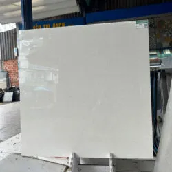 Sản phẩm Gach 1000x1000 MM Mau Vang Kem Men Bong SG 6202 250x250 — Cửa Hàng Siêu Thị Gạch - Công Ty TNHH SAGOMY — MST 0315050170