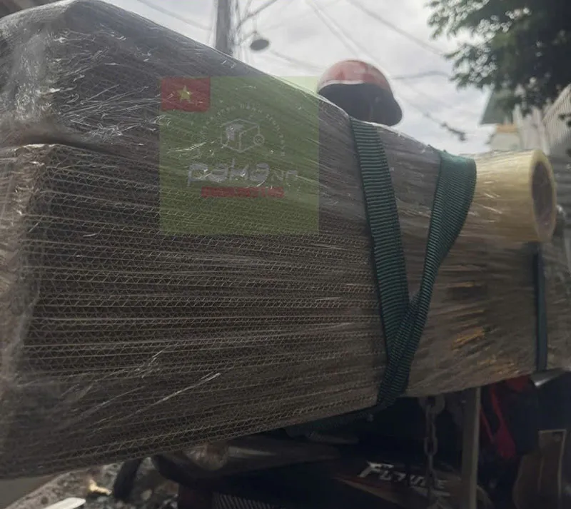 Sản phẩm thung carton kich thuoc lon paka — Công Ty TNHH Bao Bì PaKa — MST 0315059705