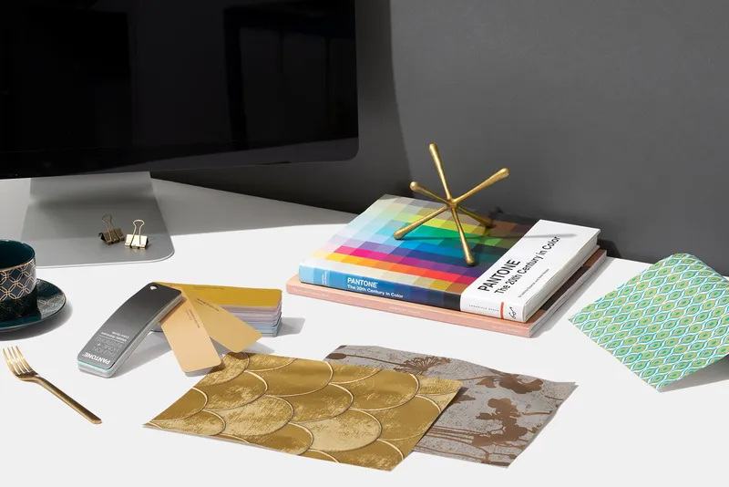 Sản phẩm FHIP310N pantone fashion home interiors metallic shimmers color guide lifestyle — Công Ty TNHH TM Và DV Quốc Tế Huỳnh Phát — MST 0315076676
