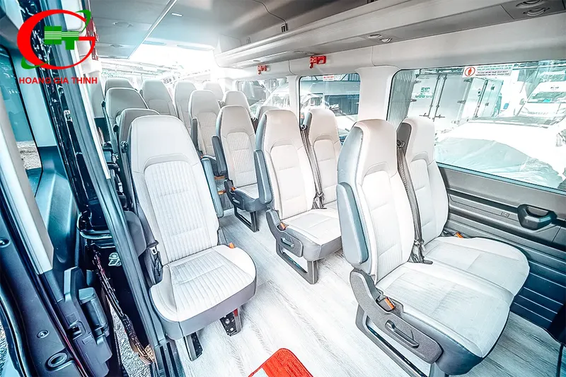 Sản phẩm 251102_18c_ford_transit_premium 6 1 — Cho Thuê Xe Du Lịch, Xe Limousine, Xe Vip Cao Cấp - Công Ty TNHH Dịch Vụ Tổng
Hợp Hoàng Gia Thịnh — MST 0315087283