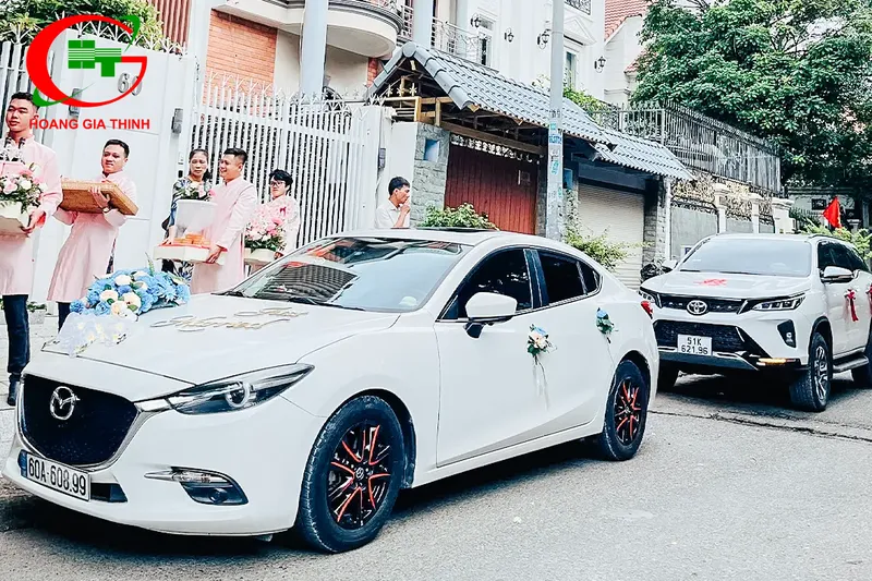 Sản phẩm 251102_xehoacuoi 4 — Cho Thuê Xe Du Lịch, Xe Limousine, Xe Vip Cao Cấp - Công Ty TNHH Dịch Vụ Tổng
Hợp Hoàng Gia Thịnh — MST 0315087283