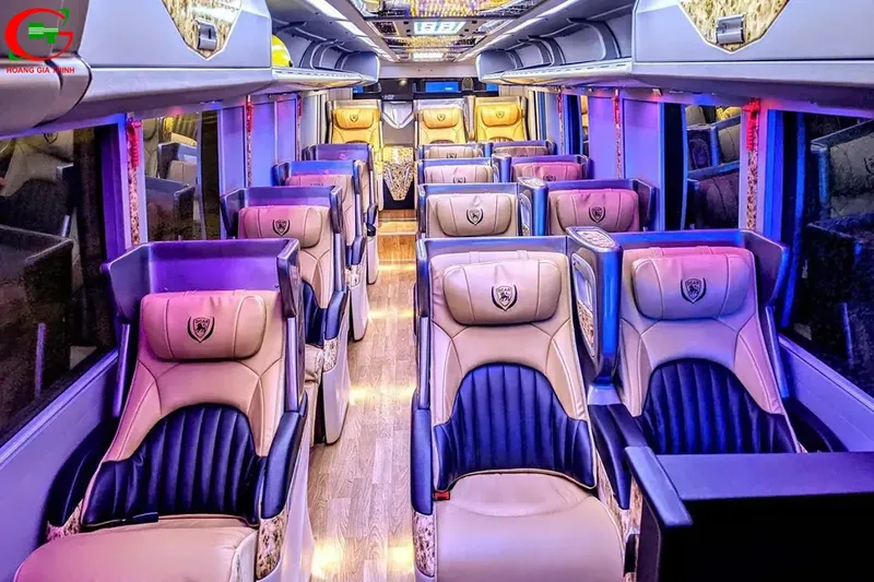 Sản phẩm 260106_limo17c_dcar_thuongdinh_limited 1 — Cho Thuê Xe Du Lịch, Xe Limousine, Xe Vip Cao Cấp - Công Ty TNHH Dịch Vụ Tổng
Hợp Hoàng Gia Thịnh — MST 0315087283