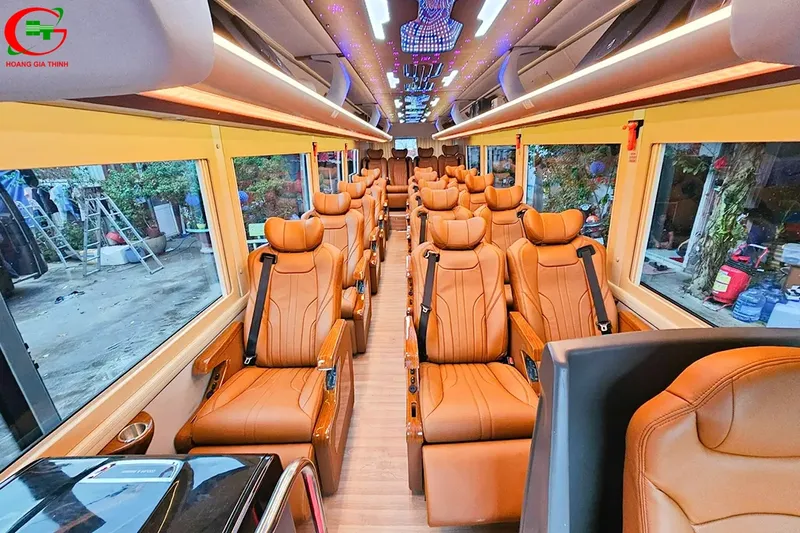 Sản phẩm 260106_limo20c_sky_business 3 — Cho Thuê Xe Du Lịch, Xe Limousine, Xe Vip Cao Cấp - Công Ty TNHH Dịch Vụ Tổng
Hợp Hoàng Gia Thịnh — MST 0315087283