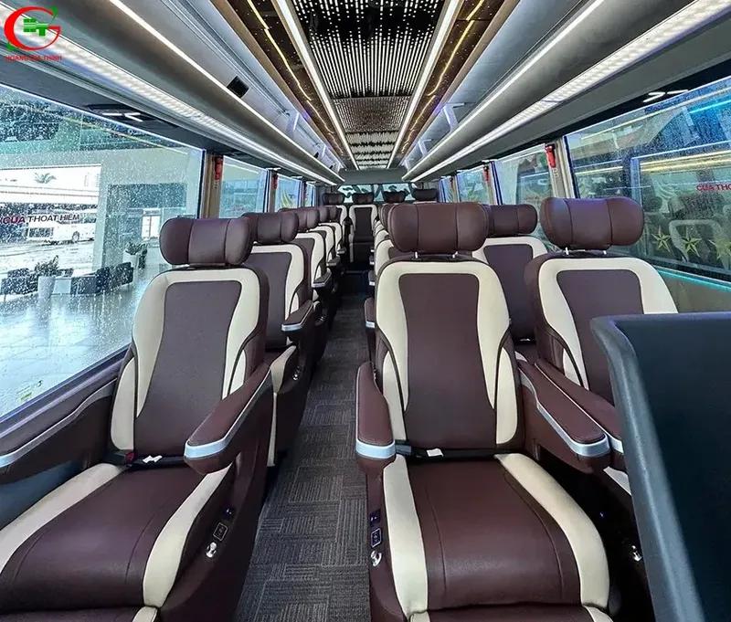 Sản phẩm 260106_limo22c_limited 3 — Cho Thuê Xe Du Lịch, Xe Limousine, Xe Vip Cao Cấp - Công Ty TNHH Dịch Vụ Tổng
Hợp Hoàng Gia Thịnh — MST 0315087283