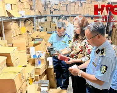 Sản phẩm 1 380x300 — Phụ Gia Ngành Nhựa Huy Phát - Công Ty TNHH Thương Mại Xuất Nhập Khẩu Huy Phát — MST 0315158262