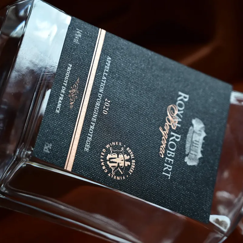 Sản phẩm san xuat va in tem nhan cho chai thuy tinh dung ruou isoglass 23 — Thủy Tinh ISOGLASS - Công Ty TNHH Thương Mại Dịch Vụ Navipac — MST 0315350858