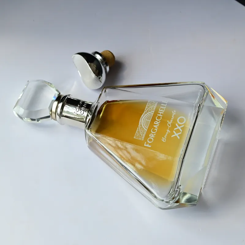 Sản phẩm chai dung ruou 750ml nap pha le isoglass — Thủy Tinh ISOGLASS - Công Ty TNHH Thương Mại Dịch Vụ Navipac — MST 0315350858