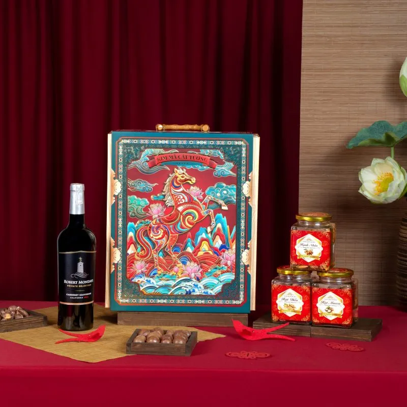 Sản phẩm Set Qua Tet 2026 KIM MA CAT TUONG scaled 800x800 — Công Ty Cổ Phần Vương Quốc Hạt Khô — MST 0315367964