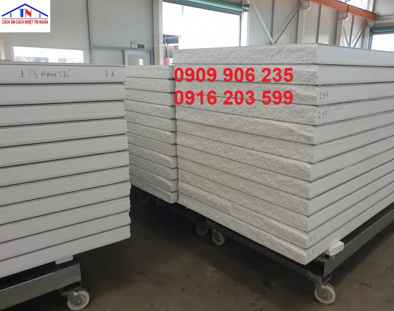 Sản phẩm Panel PU cach nhiet 2 — Công Ty TNHH Thương Mại Và Xây Dựng Cách Nhiệt Tín Nghĩa — MST 0315384688
