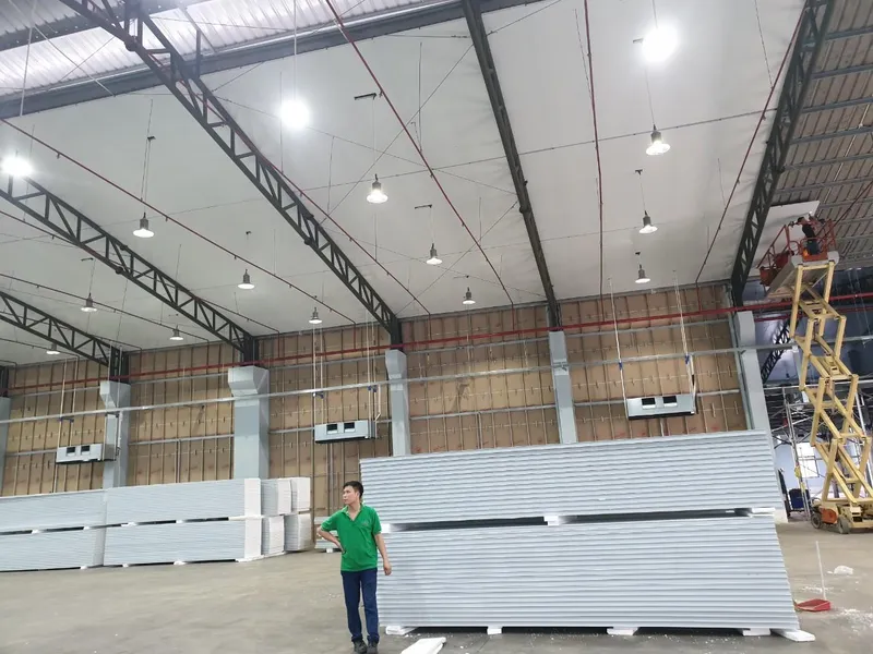 Sản phẩm THI CONG — Công Ty TNHH Thương Mại Và Xây Dựng Cách Nhiệt Tín Nghĩa — MST 0315384688