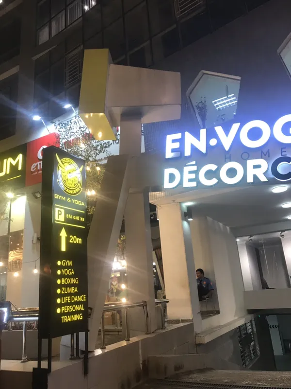 Sản phẩm bang hieu envogue quan 7 doc dao — Quảng Cáo Sài Gòn - Công Ty TNHH Phát Triển Quảng Cáo Sài Gòn — MST 0315486111