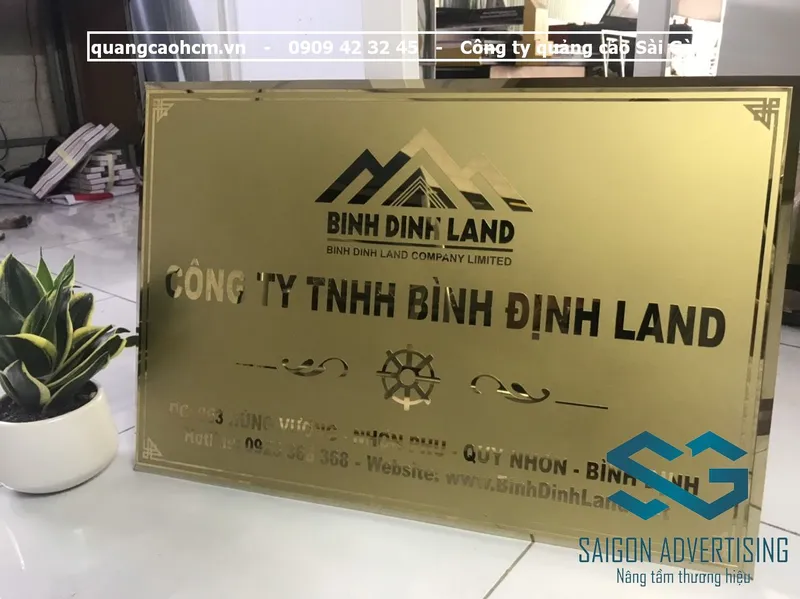 Sản phẩm bang ten cong inox an mon vang bong — Quảng Cáo Sài Gòn - Công Ty TNHH Phát Triển Quảng Cáo Sài Gòn — MST 0315486111