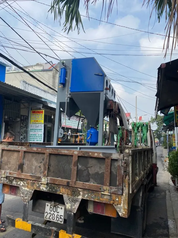 Sản phẩm co khi hoang nhan ban giao san pham may den tay khach hang 6 768x1024 — Công Ty TNHH Sản Xuất Thương Mại Dịch Vụ Cơ Khí Hoàng Nhân — MST 0315500415
