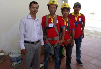 Sản phẩm du day lau kinh toa nha petroland my phu q7 02 5e665a09 — Công Ty Cổ Phần Làm Sạch Homecare Việt Nam — MST 0315512146