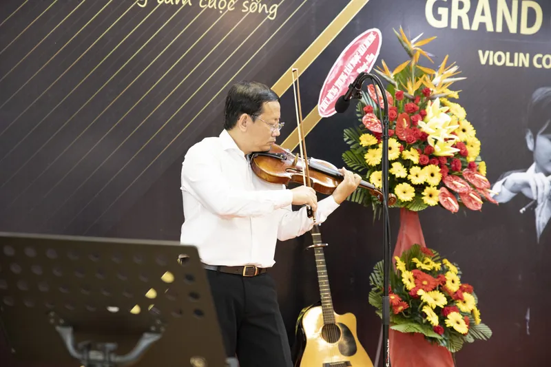 Sản phẩm NGOCHAIMUSIC 131 scaled — Công Ty TNHH Ngọc Hải VIOLIN — MST 0315518081