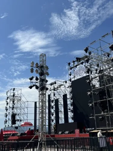 Sản phẩm layer truss san khau 375x500 — Công Ty Cổ Phần Sản Xuất Thiết Bị Xây Dựng Phúc Nguyên — MST 0315595505