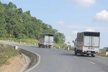 Sản phẩm van chuyen hang di tinh — Vận Tải Vạn Phương - Công Ty TNHH Dịch Vụ Vận Tải Vạn Phương — MST 0315606161