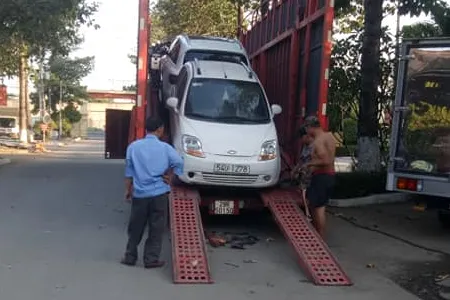 Sản phẩm van chuyen o to — Vận Tải Vạn Phương - Công Ty TNHH Dịch Vụ Vận Tải Vạn Phương — MST 0315606161