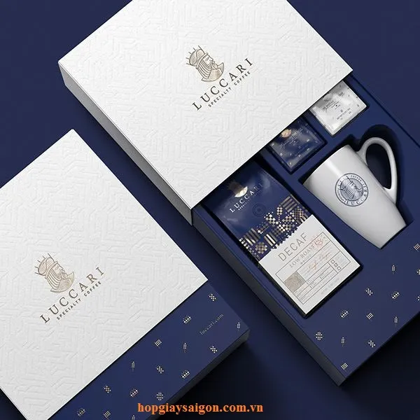 Sản phẩm Hop giay cung dang rut dung qua tang — Công Ty TNHH Azpack — MST 0315745422