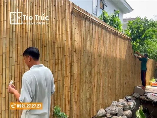 Sản phẩm lam hang rao tre truc trang tri san vuon 533x400 — Công Ty TNHH Dịch Vụ Phát Triển Huy Hoàng — MST 0315820359
