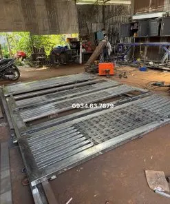 Sản phẩm cong sat nhua gia go co khi tam duc 247x296 — Công Ty TNHH Cửa Sắt Tâm Đức — MST 0315850667