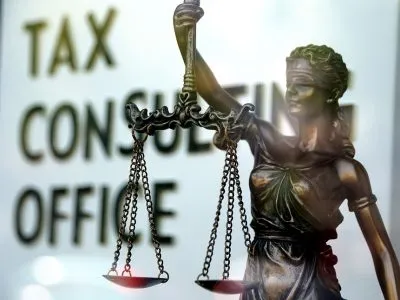 Sản phẩm tax consultant phuoc associates 400x300 — Công Ty Luật TNHH Phước Và Các Cộng Sự — MST 0315863426