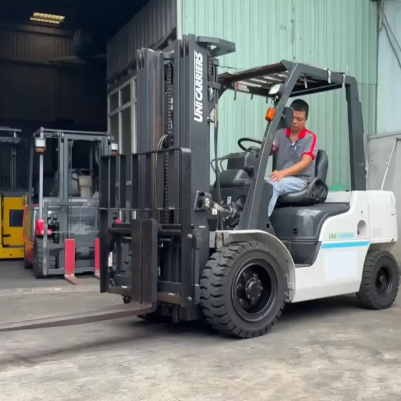 Sản phẩm xe nang dau nissan 3 tan cao 4 3m da qua su dung 7 gee vietnam — Công Ty CP GEE Việt Nam — MST 0315901463