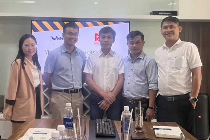 Sản phẩm vnps duy hang chup anh luu niem 24 05 2022 — Công Ty CP VNPS — MST 0315926411