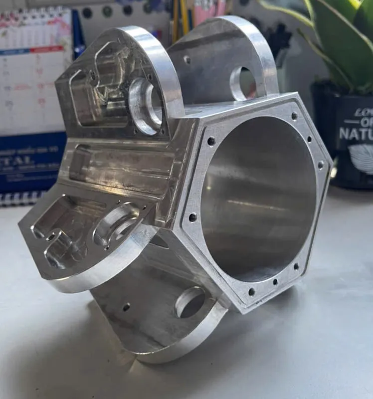 Sản phẩm z6833857114218_793551d59314c667fbe025c619cb363f e1753453554266 — Công Ty TNHH CNC Lâm Vĩnh — MST 0316072339
