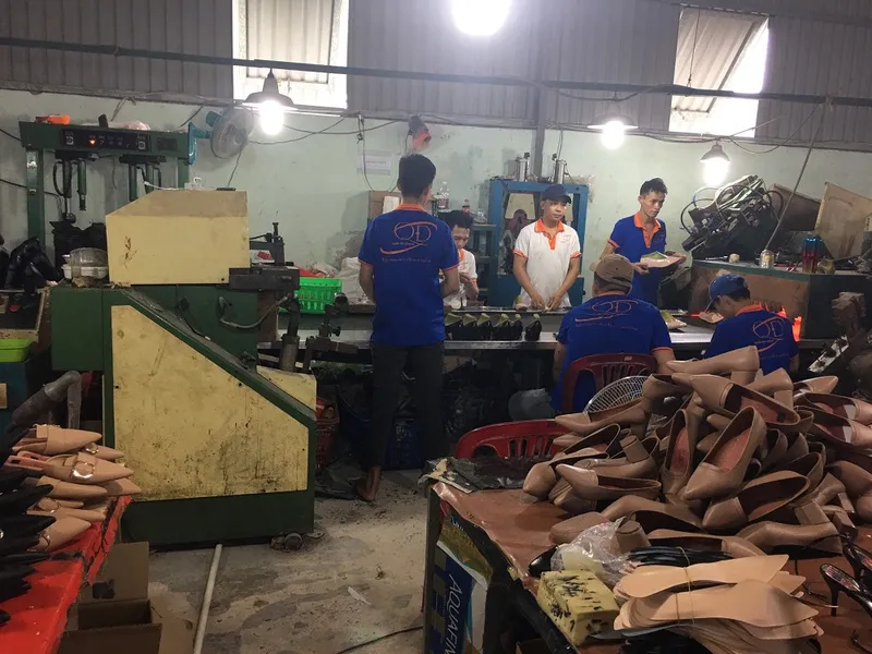 Sản phẩm z3063151784224_135deb190b05289e452aa756d34c7505 — Giày Quốc Định - Công Ty TNHH Sản Xuất Giày Dép Quốc Định — MST 0316129289