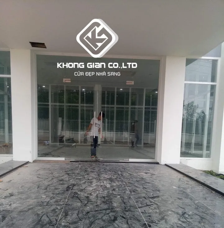 Sản phẩm cua kinh cuong luc 3 — Công Ty TNHH Nhôm Kính Không Gian — MST 0316131908