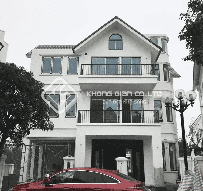 Sản phẩm cua nhom xingfa mau xam ghi o binh duong — Công Ty TNHH Nhôm Kính Không Gian — MST 0316131908