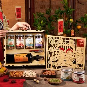 Sản phẩm 3 qua tet 2024 kinguts QT_2370 300x300 — Công Ty TNHH Thương Mại Kingnuts — MST 0316137561