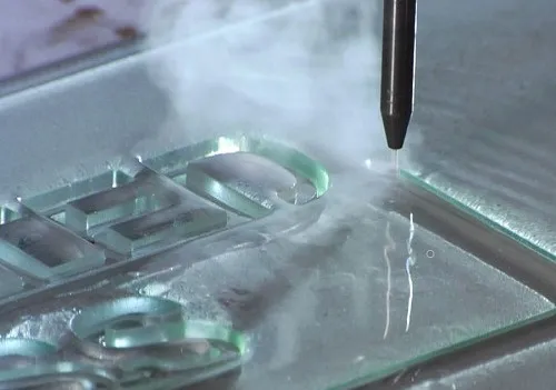 Sản phẩm water jet cutting glass — Hạt Mài Garnet - Công Ty TNHH Garnet Vina — MST 0316216686