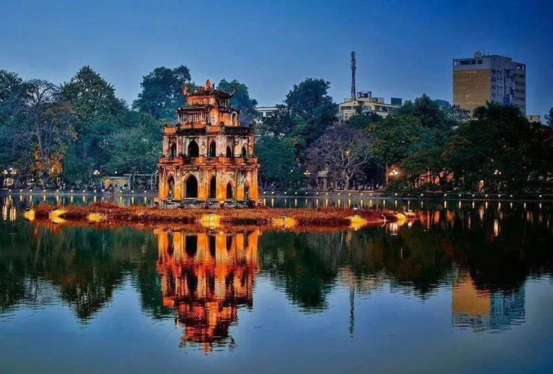 Sản phẩm Ho Guom Ha Noi 1181x800 — Công Ty Cổ Phần Du Lịch Vtourist — MST 0316266616