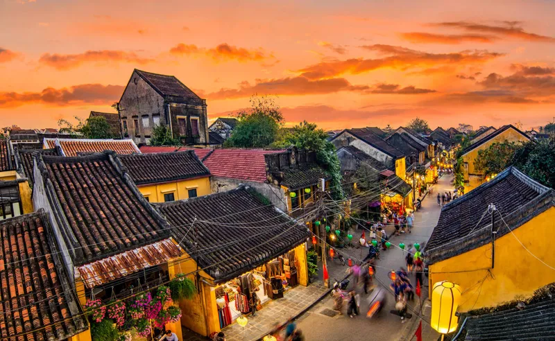 Sản phẩm Hoi An Quang Nam 1302x800 — Công Ty Cổ Phần Du Lịch Vtourist — MST 0316266616