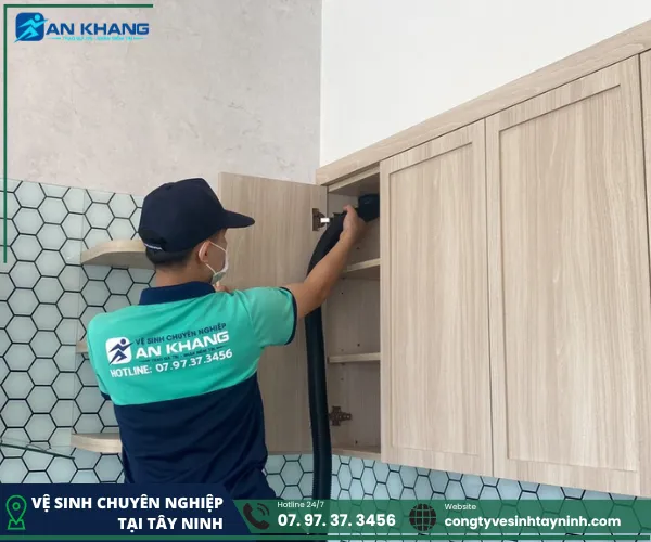 Sản phẩm 2 — Vệ Sinh Công Nghiệp An Khang - Công Ty Cổ Phần Tập Đoàn Vệ Sinh Chuyên Nghiệp An
Khang — MST 0316270965