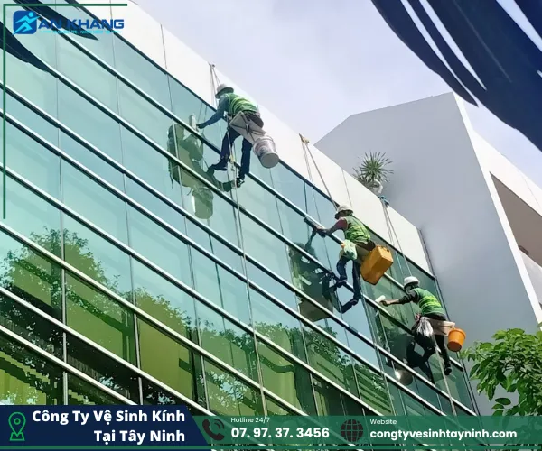 Sản phẩm 5 — Vệ Sinh Công Nghiệp An Khang - Công Ty Cổ Phần Tập Đoàn Vệ Sinh Chuyên Nghiệp An
Khang — MST 0316270965