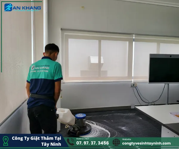 Sản phẩm ve sinh giat tham tai tay ninh 2 — Vệ Sinh Công Nghiệp An Khang - Công Ty Cổ Phần Tập Đoàn Vệ Sinh Chuyên Nghiệp An
Khang — MST 0316270965