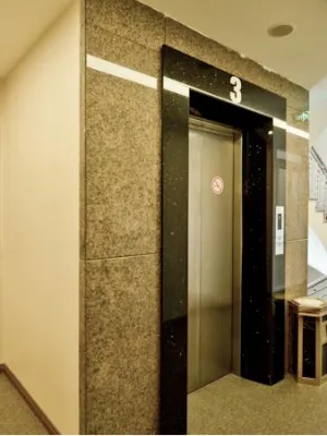 Sản phẩm thang may lien daonh 1 300x400 — Thang Máy Tiến Phát - Công Ty TNHH TM Kỹ Thuật Tiến Phát — MST 0316279968