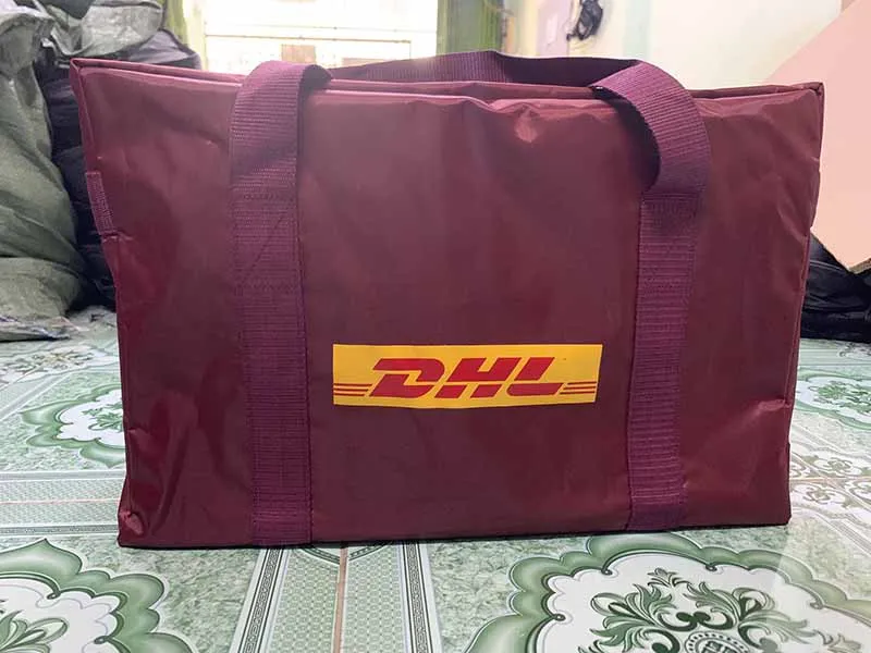 Sản phẩm TÚI XÁCH DHL MẶT TRƯỚC — Công Ty TNHH Sản Xuất Thương Mại Balo Túi Xách Thiên Phú — MST 0316286933