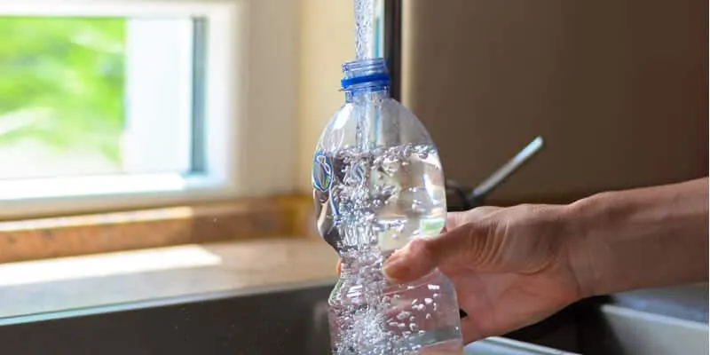 Sản phẩm reusing plastic bottles 1 800x400 — Công Ty TNHH Nhựa Hồng Đông — MST 0316333333