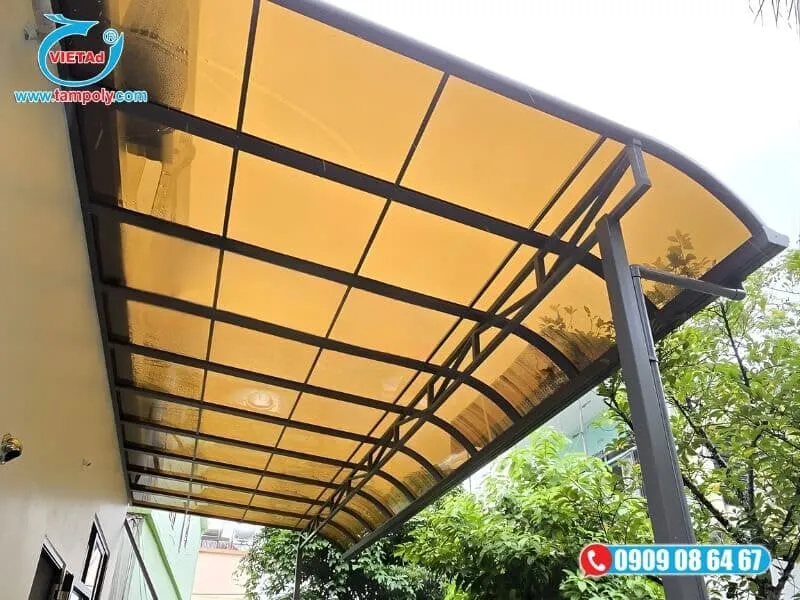 Sản phẩm tam polycarbonate dac 10 — Công Ty TNHH Sản Xuất Thương Mại Minh Hiệp — MST 0316366314