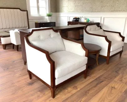 Sản phẩm 18539720338605272140246743498139939329862702n 5117 — Công Ty Cổ Phần BOUTIQUE.ART Group — MST 0316463653